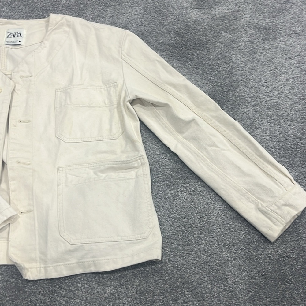 Structured Zara Jacket - Picture 3 of 4